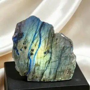 LABRADORIT (polbrušen) 305g